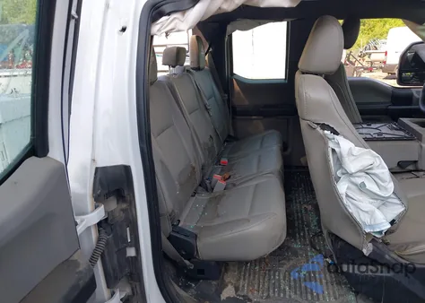 2017 Ford F-250 Xl z USA, uszkodzony, nr VIN 1FT7X2A65HED29767